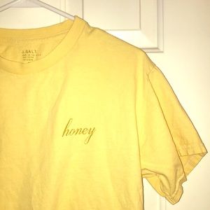 ✨✨PACSUN//“honey” t shirt